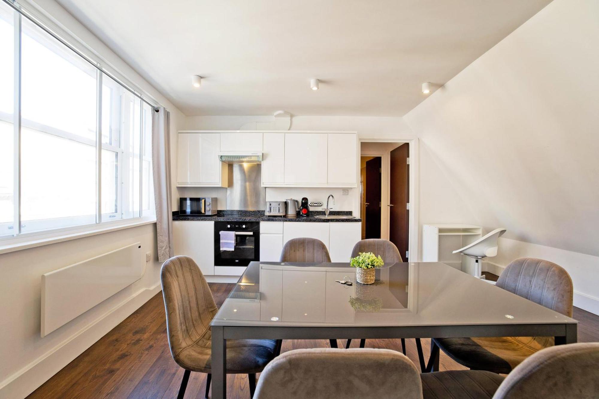 Imperial Middlesex Street Apartments Londra Exterior foto