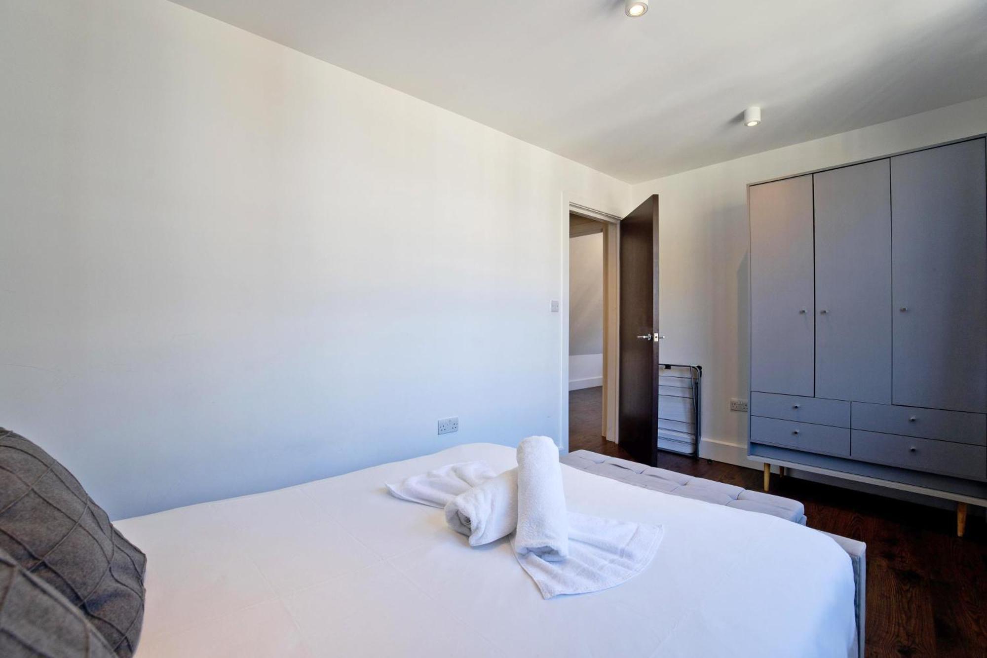 Imperial Middlesex Street Apartments Londra Exterior foto