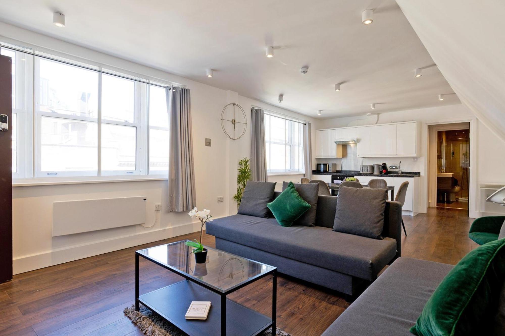 Imperial Middlesex Street Apartments Londra Exterior foto